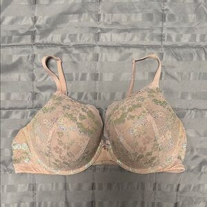 Victoria’s Secret 38D Body by Victoria perfect shape bra